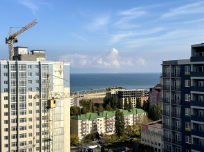 Аппартаменты "Эленика" двухкомнатная квартира в Махачкале с видом на озеро и мечеть