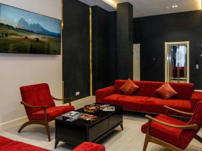 Отель Garnet Mir