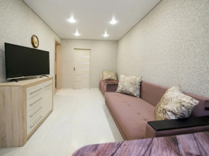 Квартира на Яшина 40 НаСутки35