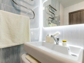 Апартаменты Stepanenkov на Готвальда 24/4 (А)