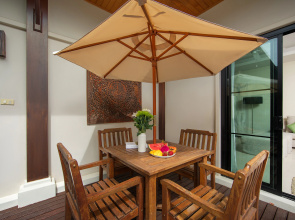 Savu 3BR Private Pool Nai Harn Beach Villa