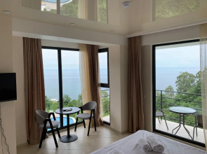 Отель Hills Kvariati