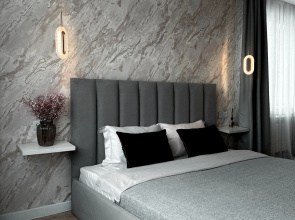 V Samom Tsentre Flat