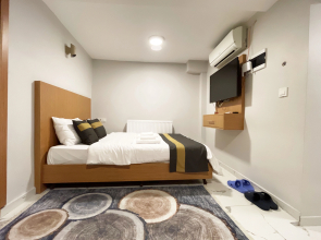 Апартаменты City Center Serenity: Stylish Studios