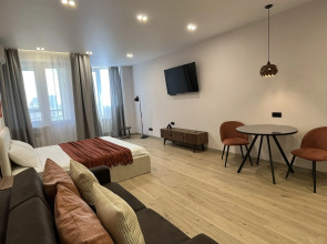 Квартира Дизайнерская Студия Напротив Роял Парка