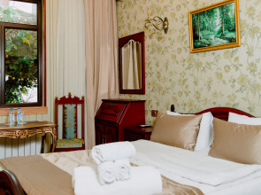 Royal Antique Boutique Hotel