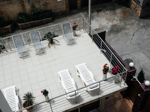 Unona family Guest House