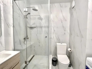 Апартаменты с бассейном у моря