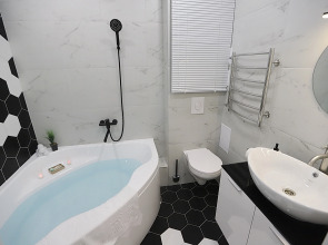 Апартаменты в самом центре с большой ванной