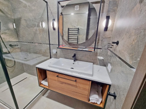 Апартаменты в Комплексе Кристалл