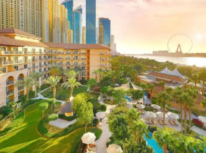 Отель The Ritz-Carlton, Dubai
