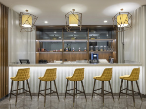 Отель Hampton by Hilton Istanbul Arnavutkoy