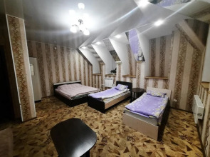 Хостел House New