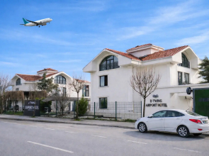 D Twins Airport Hotel