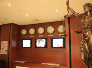 Отель Атропат