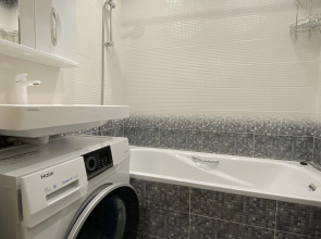 Квартира Уютная квартира с камином и лоджией на Ветеранов