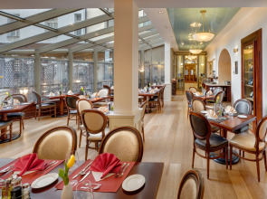 Отель Boutique Seven Days