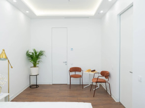 Квартира 2 K Рядом с Белорусским Вокзалом и Метро с Дизайнерским Ремонтом