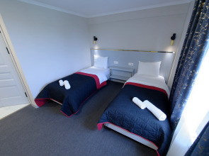 Отель Grand Aura