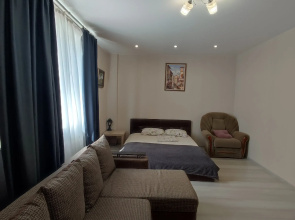 Pugachyovskaya 5 Dom Na Naberezhnoy Flat