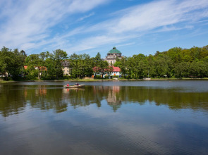 Апартаменты Аврора с видом на лес и озеро