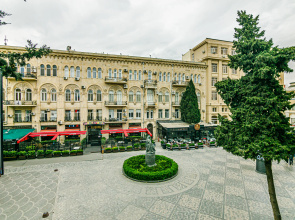 Отель Bristol