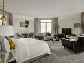 The Alexander, a Luxury Collection Hotel