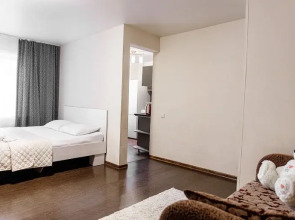 Апартаменты  Дзержинского 13