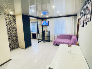 Апартаменты на Комарова 17/2