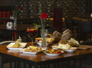 Отель Barceló Al Jaddaf