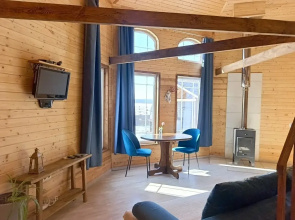 Vosymiugolny S Bannym Chanom Private House