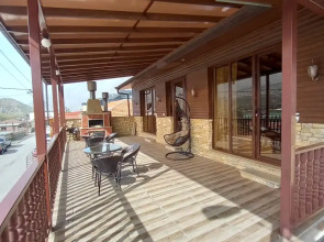 Отель Come & Rest