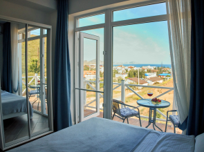 S Vidom na More Vyshe Neba Koktebel' Apartments