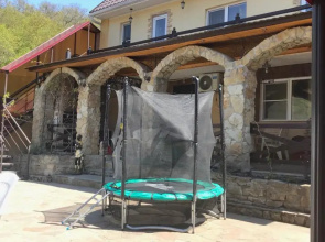 Semejnyij Primorskaya 28 Guest house