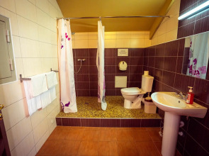 Отель Саврасовская