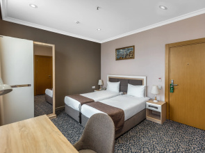 Metro City Hotel