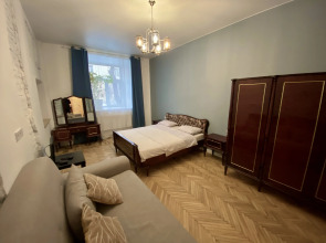 Апартаменты Итальянская 12