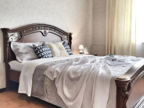 Апартаменты на улице Комарова 127Б