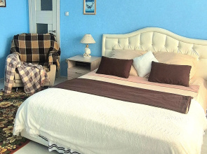 Svoi Lyudi Guest House
