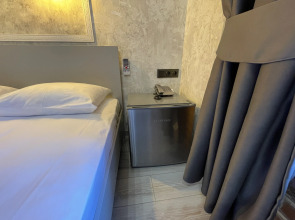 Отель Resident Loft Hotel