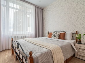 Na Krasnolesyya 10/3 Apartments