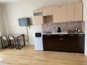 Квартира на Колмовской Набережной 71а, 2 этаж