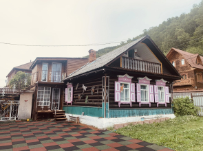 Avtorskiy Dom Kota Guest house