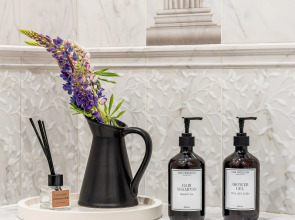 Квартира Antic на Кременчугской Satin Home