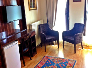 Отель Naz Wooden House Inn