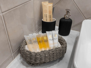 Апартаменты Скайлайт на Свечном