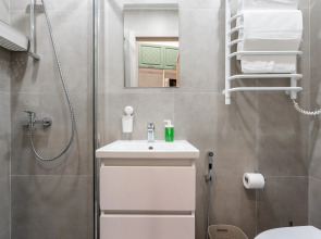 Апартаменты Уютные в Историческом Центре Города Happy Rooms Zverinskaya для 5-х Гостей