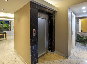 Отель Moss Suit