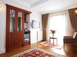 Отель Aren Suites