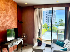 Baan Plai Haad Wongamat Apartments
